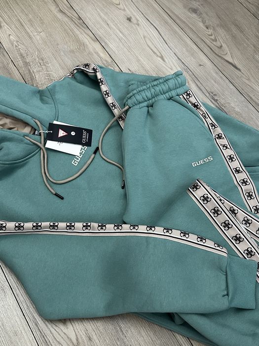 Guess ватиран комплект