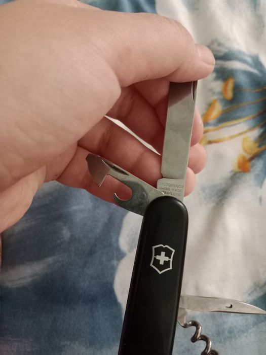 Victorinox firmasining original ko‘p funksiyali pichog‘i sotiladi!
