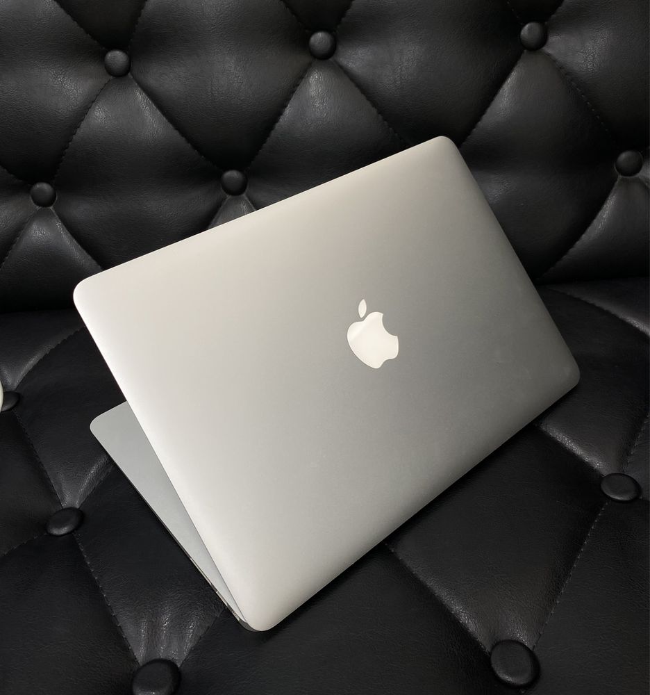 Apple MacBook Air 2014 года в хорошем состоянии