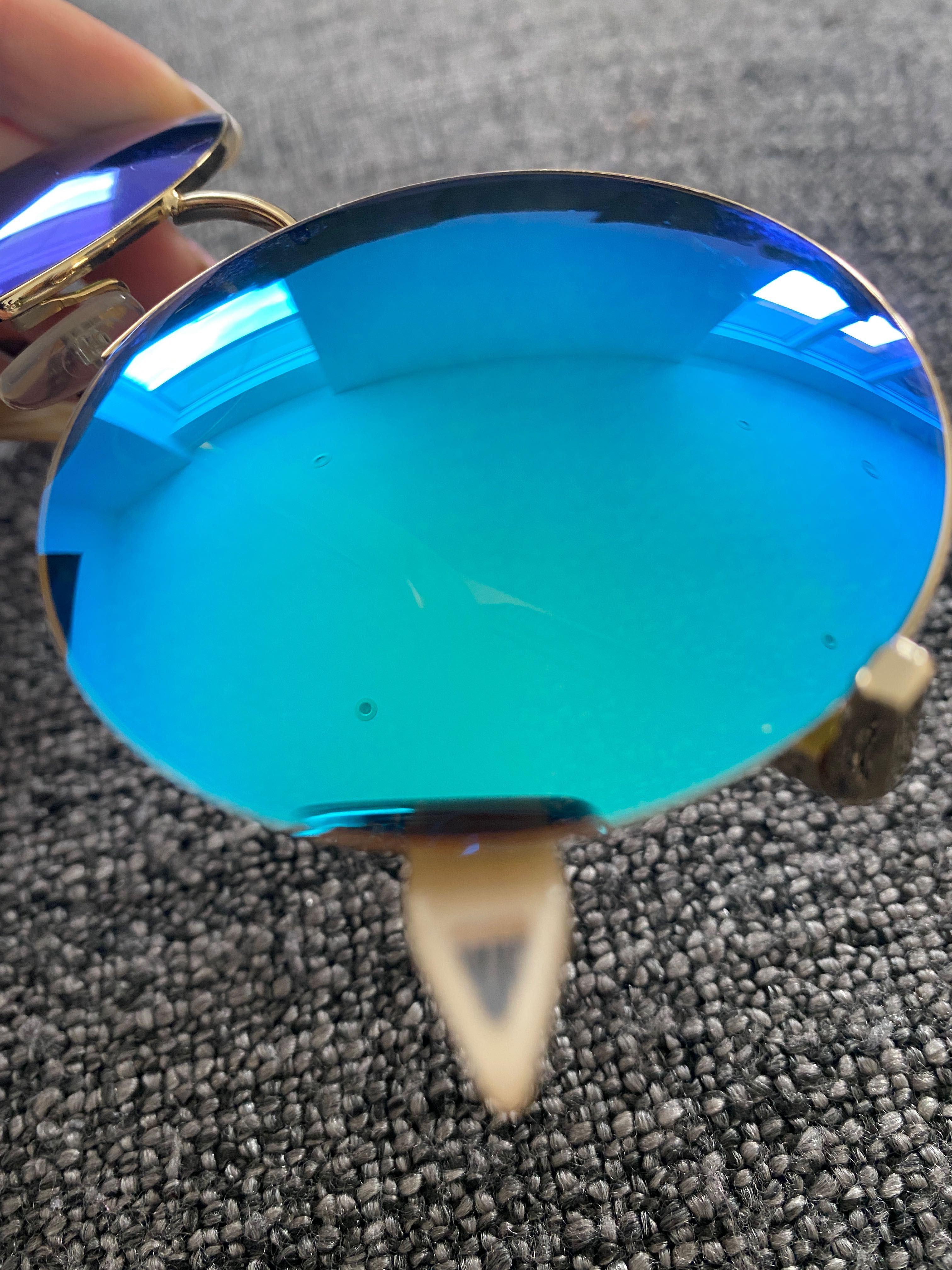 Оригинални огледални сини дамски слънчеви очила  Victoria Beckham