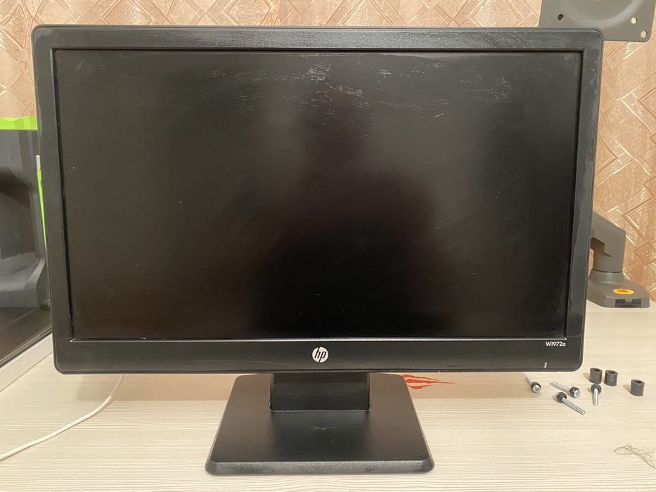 Монитор 19 дюймов hp