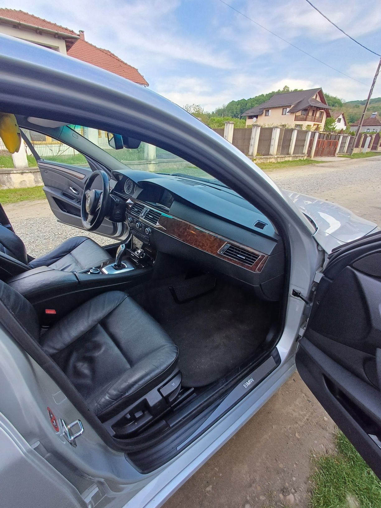 Vând bmw e60 facelift