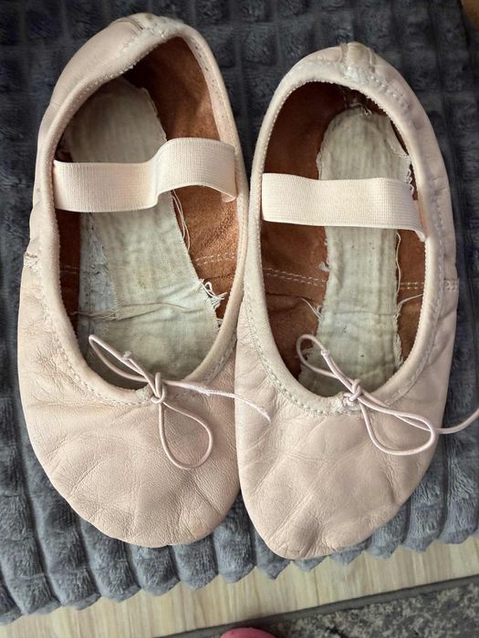 Туфли за балет, кожени