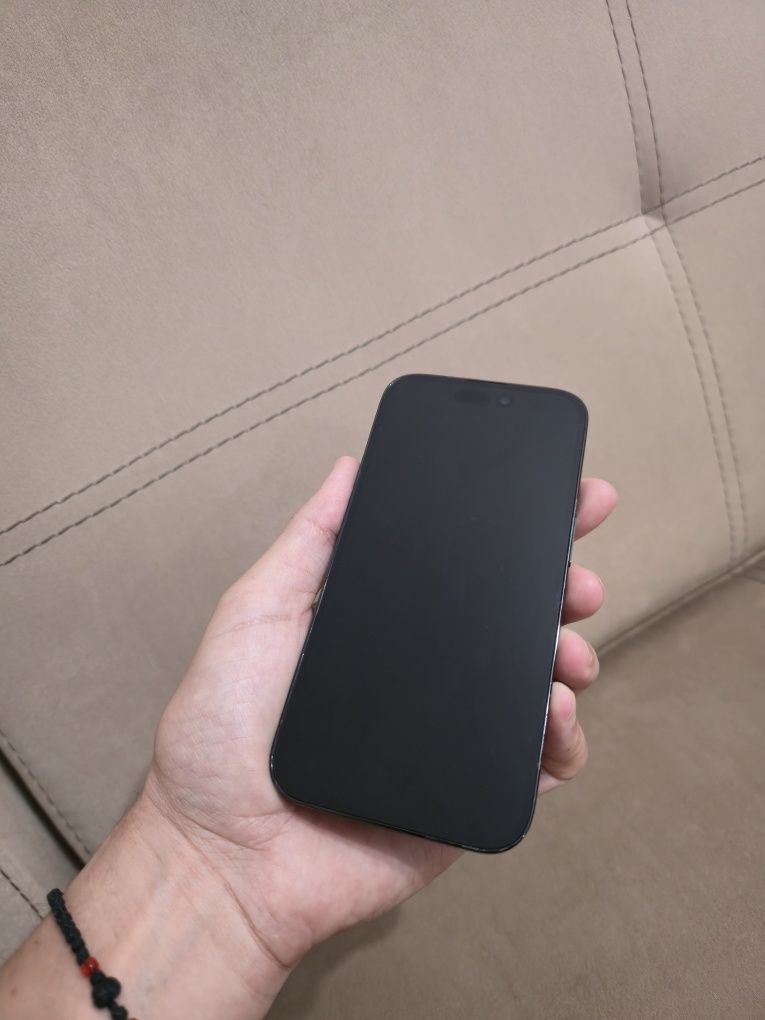 iPhone 14 Pro Заключен iCloud