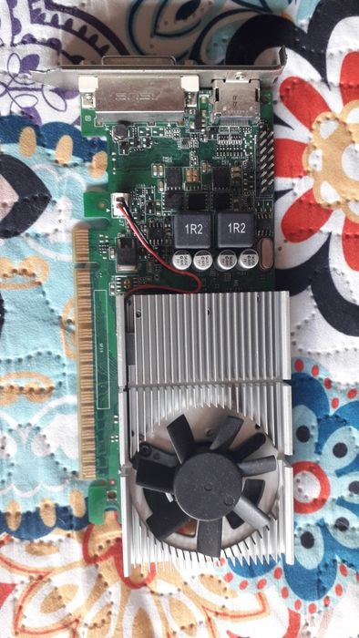 Placa video calculator PC Low Profile LP GTX 745 4 gb stare perfecta