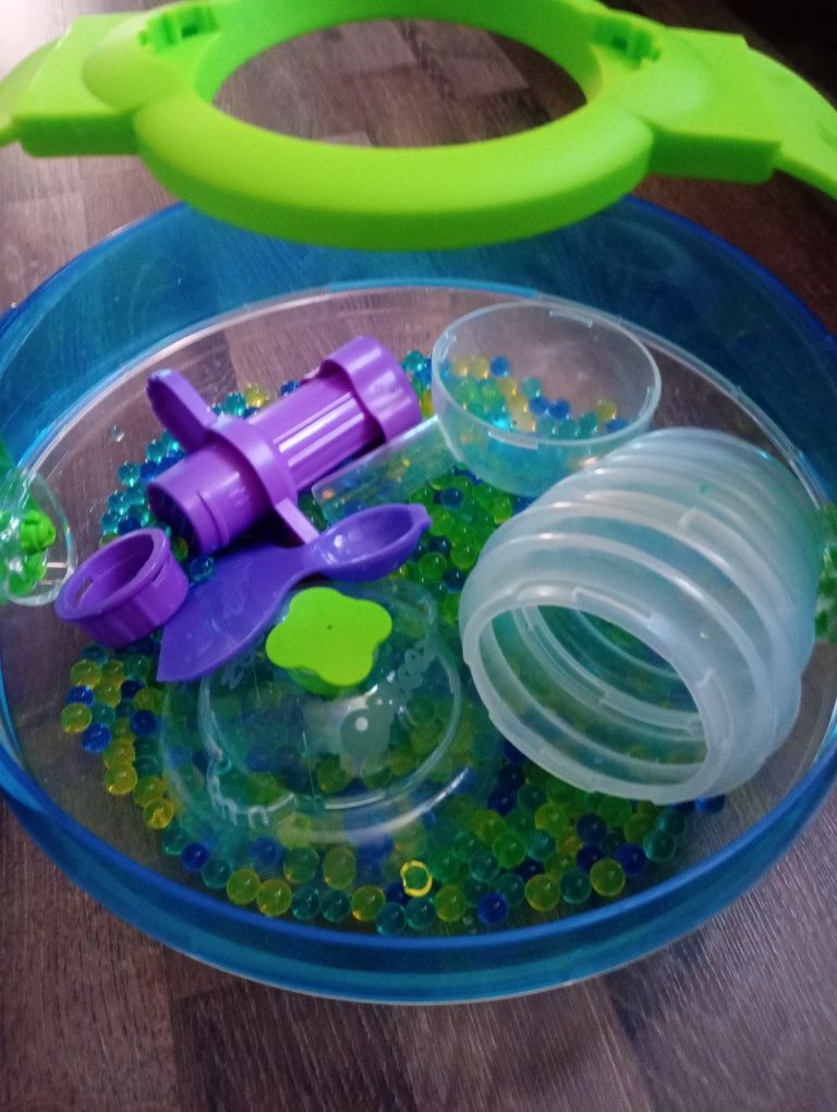 Orbeez игра с топчета