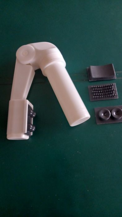 Продавам домашен масажор на батерии,
подходящ и