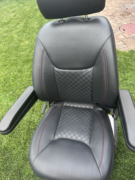 Scuter medical pentru persoane cu dizabilitati