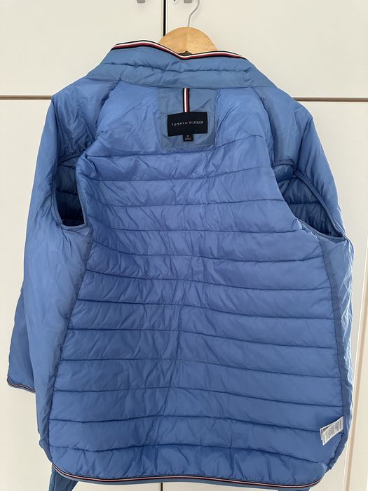 Vand geaca Tommy Hilfiger originala nouă, marime M