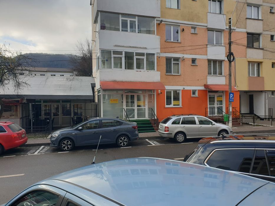 Chirie spatiu comercial 60 mp Piata Precista (Bistrita) Piatra Neamt