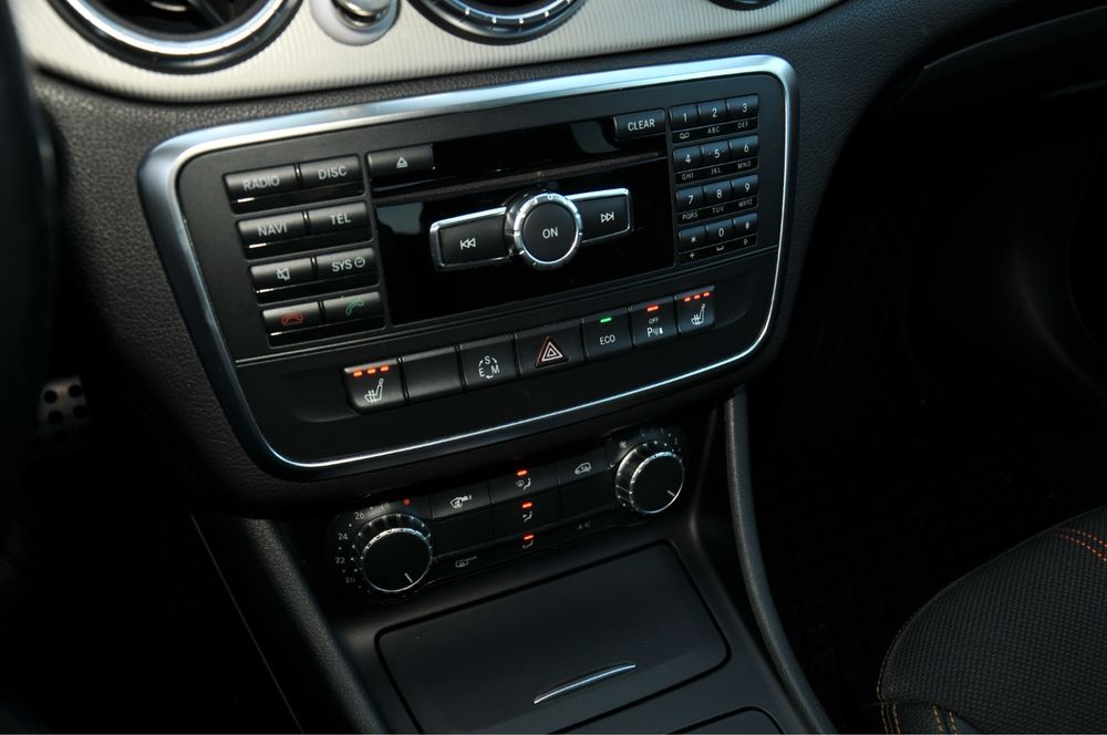 Mercedes Benz CLA 220d 170cp 2015 Automat/Led/IncalzireScaune/Clima !