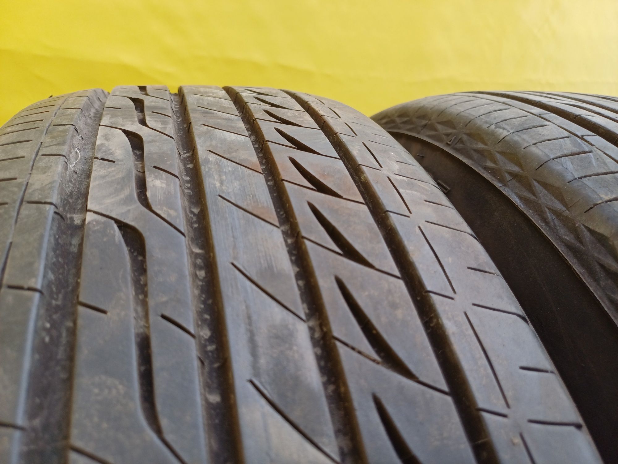 Шины 205/65 R15 Bridgestone комплект.