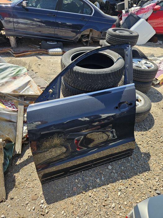 Предна лява врата за Audi q5 2011god