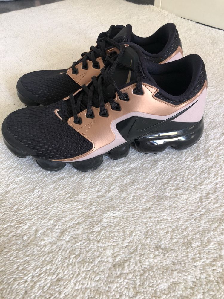 Уникални маратонки Nike Намалени