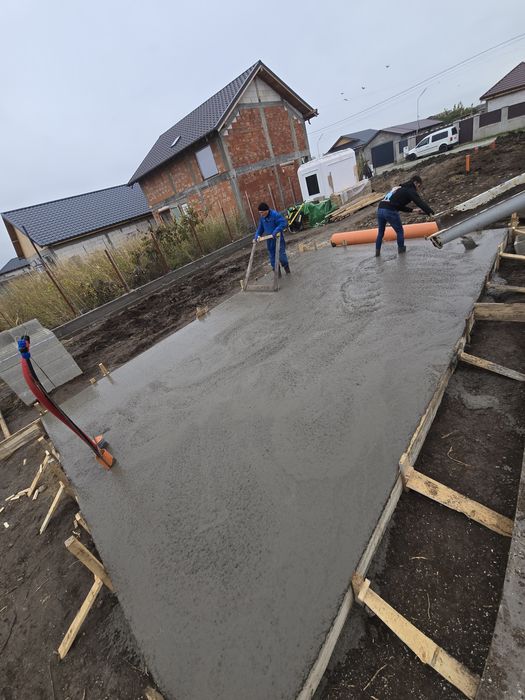 Turnări beton armat /garduri/constructii
