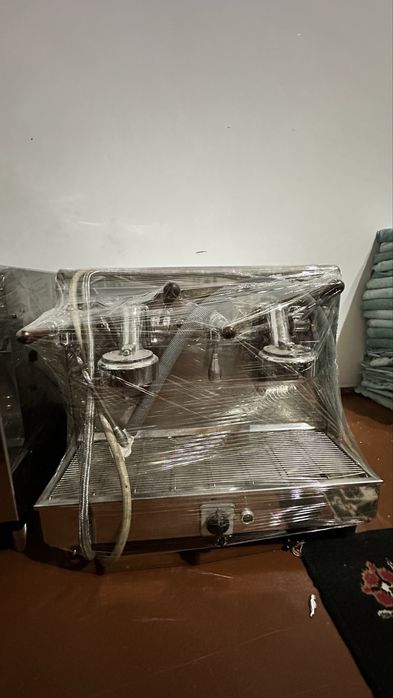 Kofe aparatlar srochno sotiladi!!!