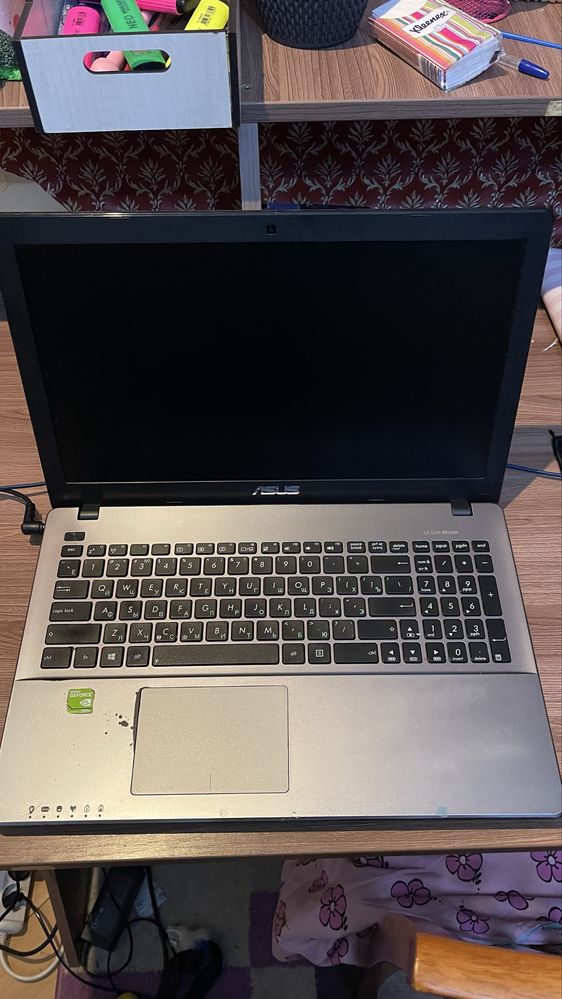 Asus core i7. Geforce GT 720M. ОЗУ 6gb