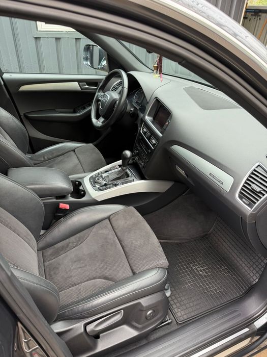 Audi Q5 2.0 TDI Quattro S Line - 170 CP