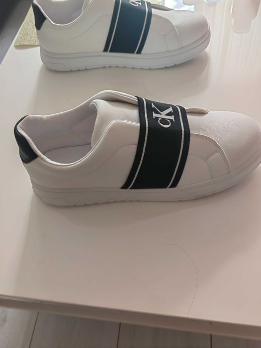 Нови обувки Calvin Klein