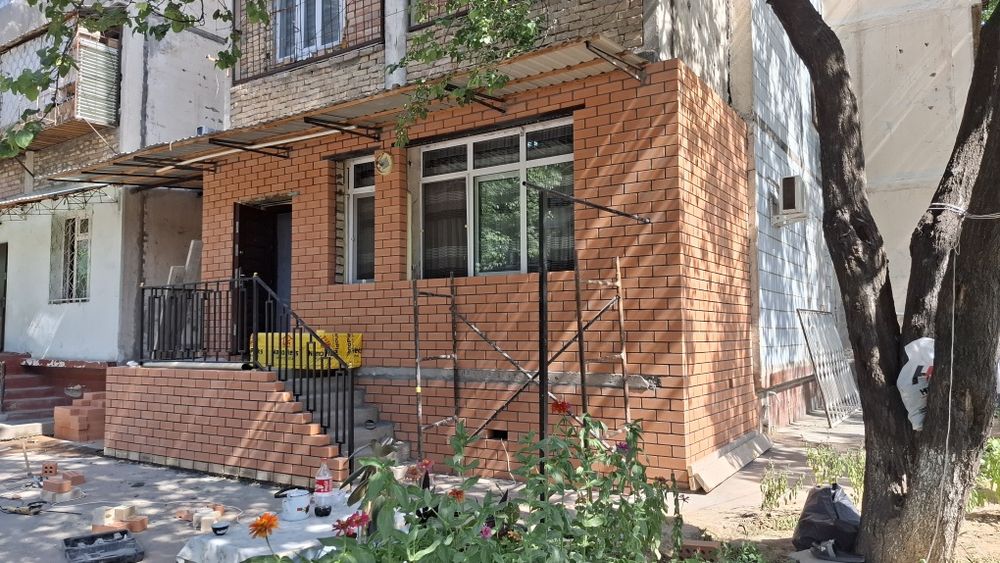 Кирпичная кладка балконов