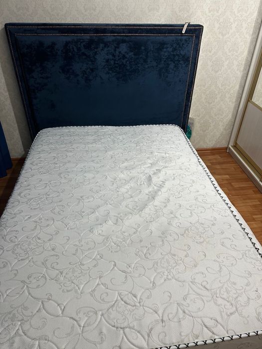 Продам кровать.