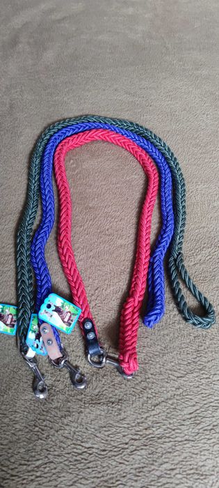 Поводи за големи кучета 30-50кг. Дължина 140см, диаметър 25мм.