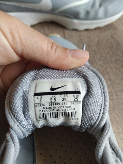 Дамски маратонки Nike