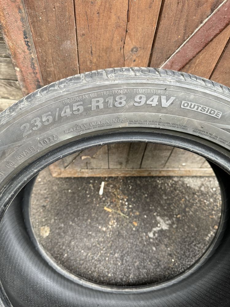 1 бр. Лятна гума Kumho majesty 9 dot 1022  235/45R18