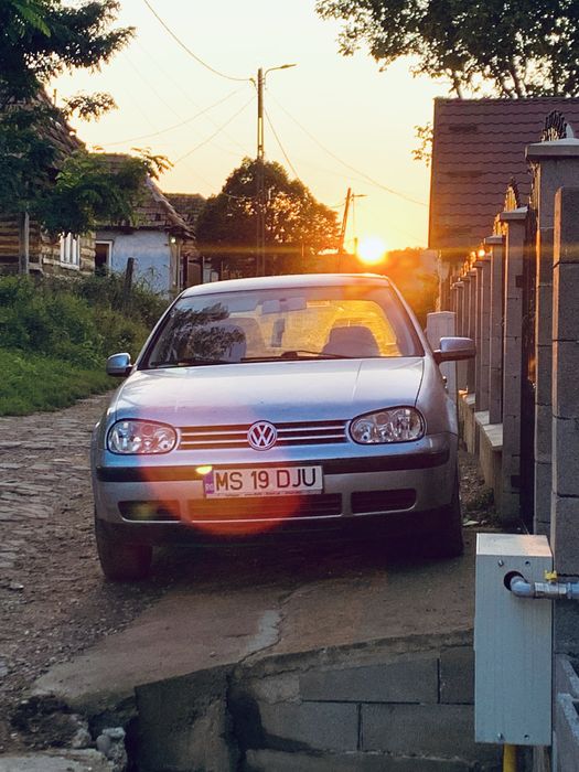 Vand golf 4 motor 1.4 benizna