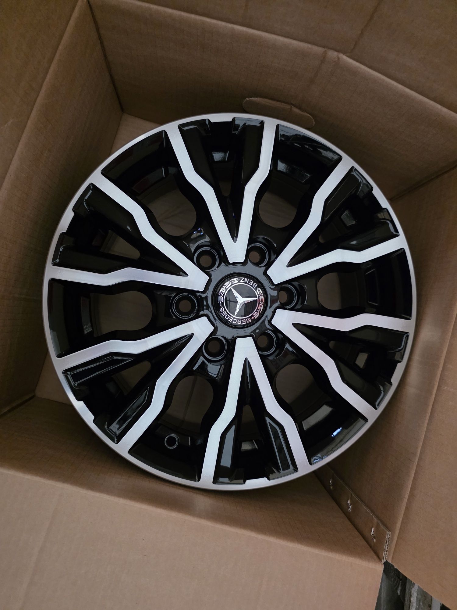 jante de aliaj pentru Mercedes sprinter pe 16 marca Fondmetal