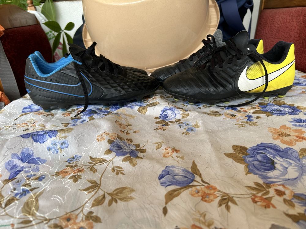 Обувки за футбол nike