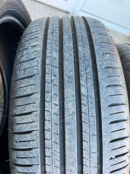 Продавам 4 броя Летни Гуми FALKEN 215 50 18 на 5000 км. ДОТ 11/2024.
