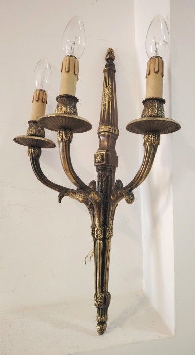 Superbă pereche de aplice dimensiuni mari din bronz masiv in stilul fr