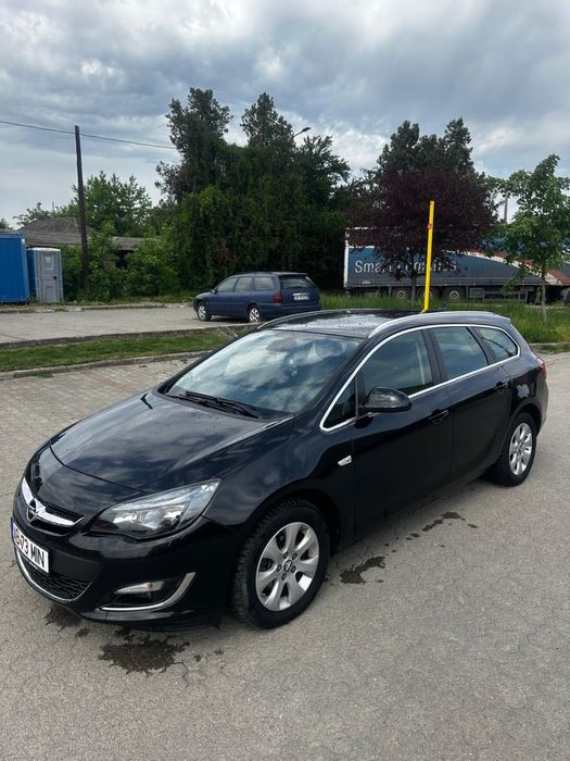 Opel Astra Sports Tourer 1.6 2015