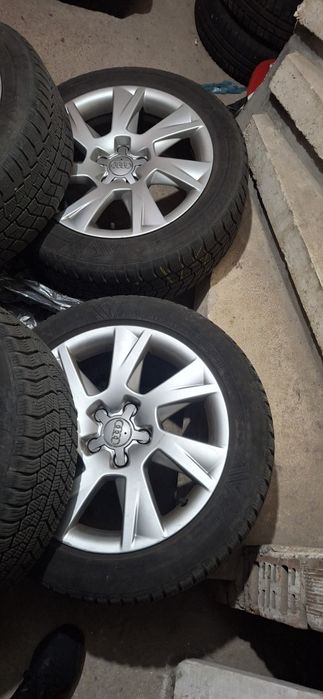 Продавам гуми с джанти 17