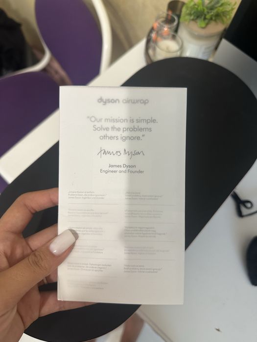dyson airwrap nou
