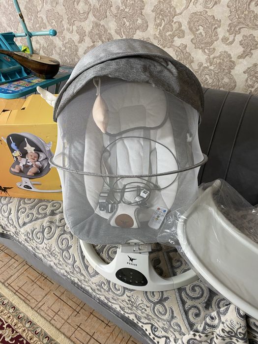 Продам шезлонг ,хорошего качества