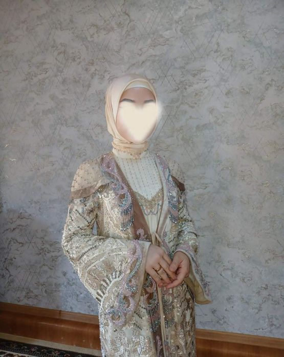 Сотилади!!! 1 марта кийилган янги.