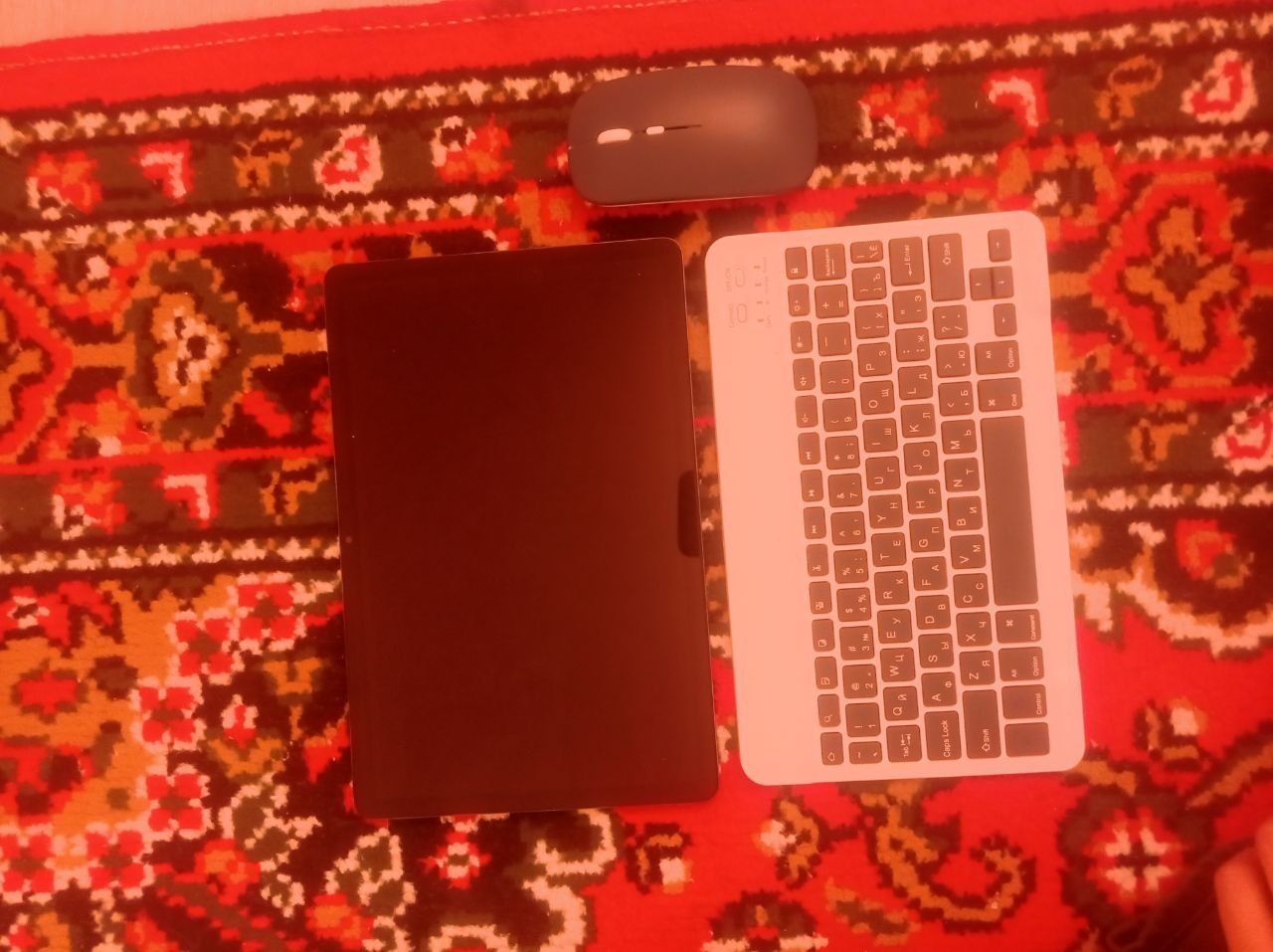 Xiaomi Pad plansheti 8/256 srochna  mini noutbook