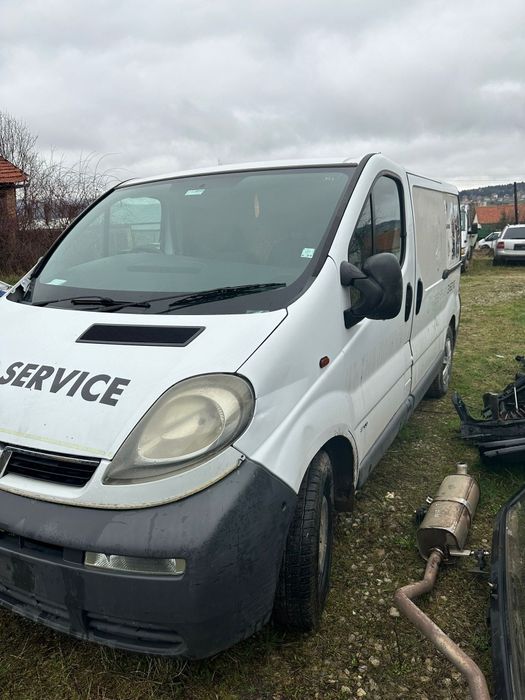 Opel Vivaro 1.9dti НА ЧАСТИ