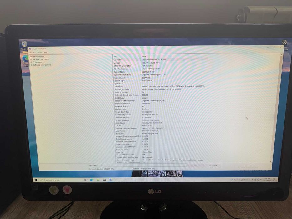 Настолен компютър с монитор LG 23"