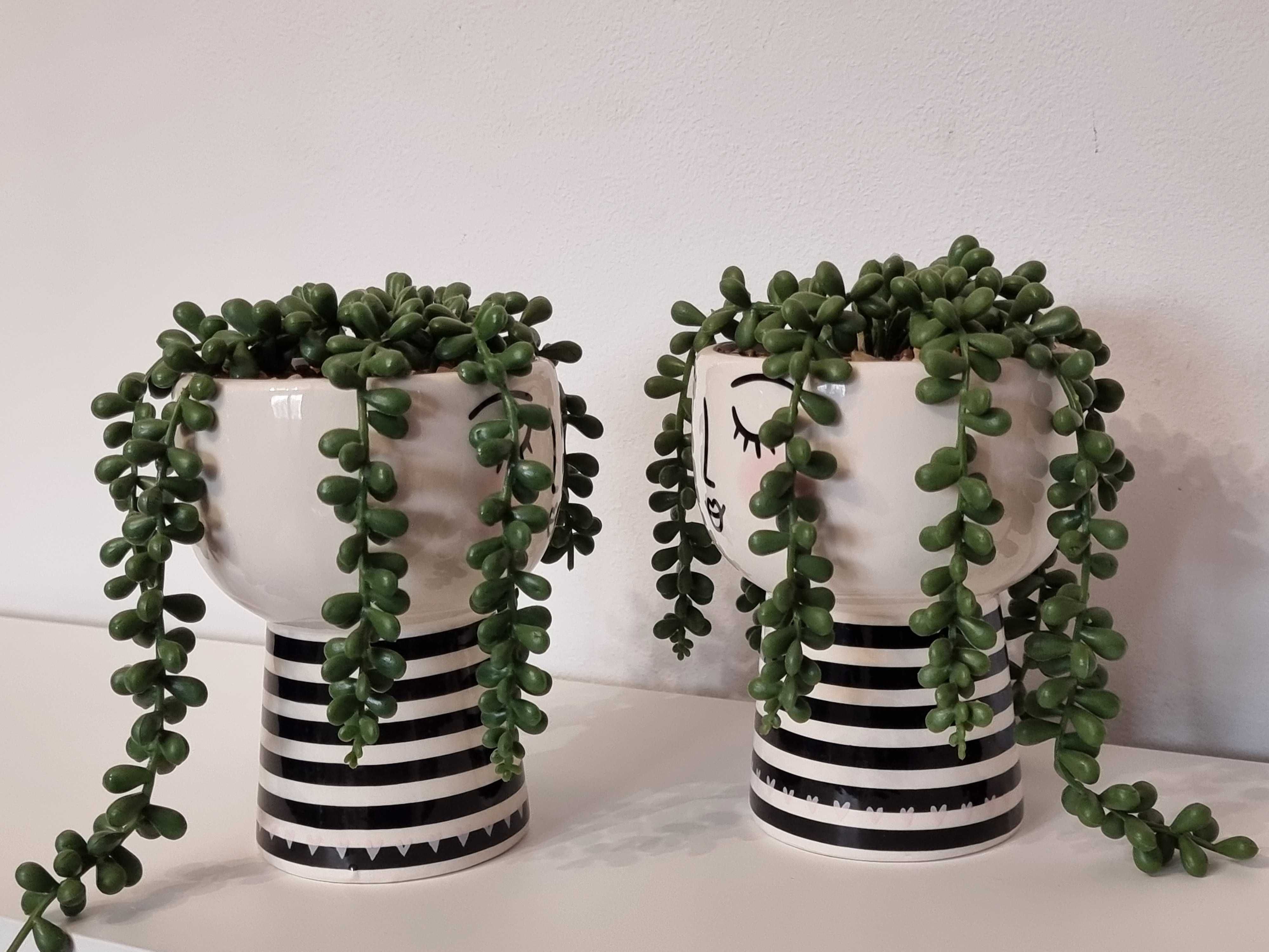 Set 2 decoratiuni portelan cu plante artificiale, 15 cm