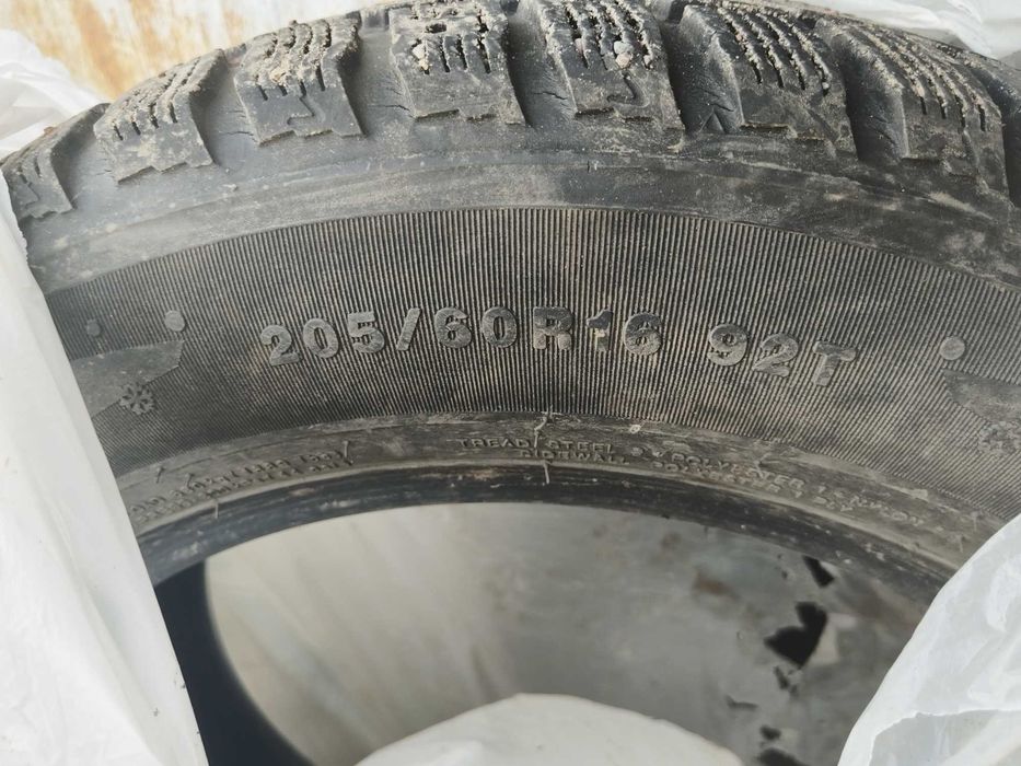 Продам зимнию резину