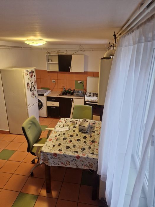 Apartament de închiriat