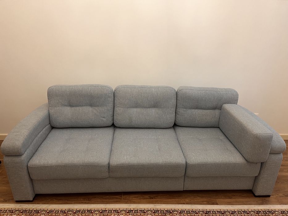 Продается диван в хорошем состоянии