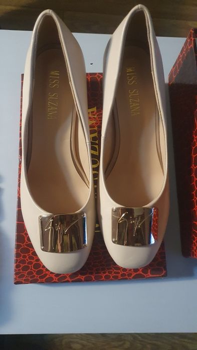 Новые Женские туфли вечерние, кожа