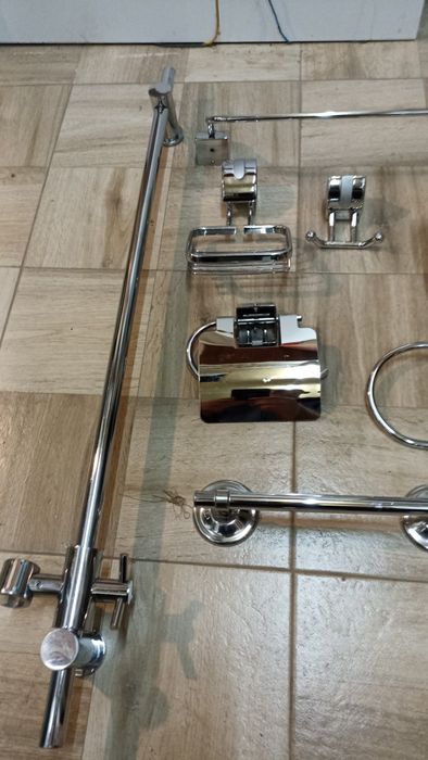 Set sapte piese accesorii baie nichelate