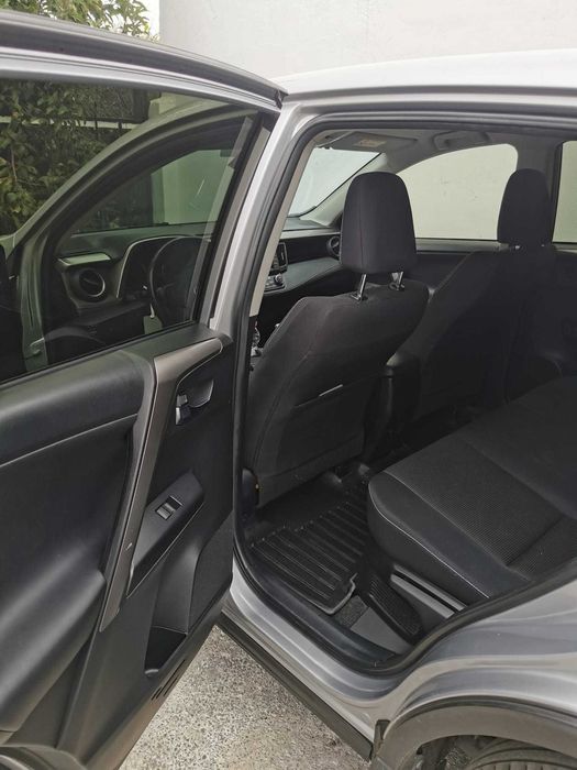 Toyota  RAV 4 HIBRID