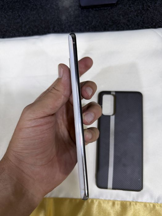 samsung s20+ pamit 256g holati yahwi faqat  oqip tel qlila
