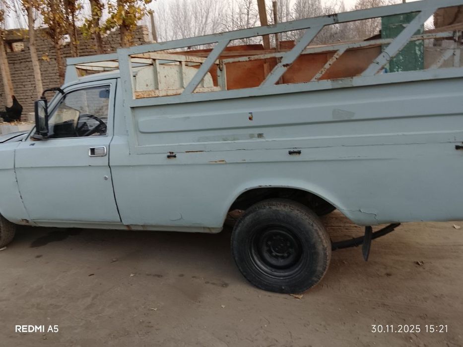 Pikap sotiladi 1992 yil